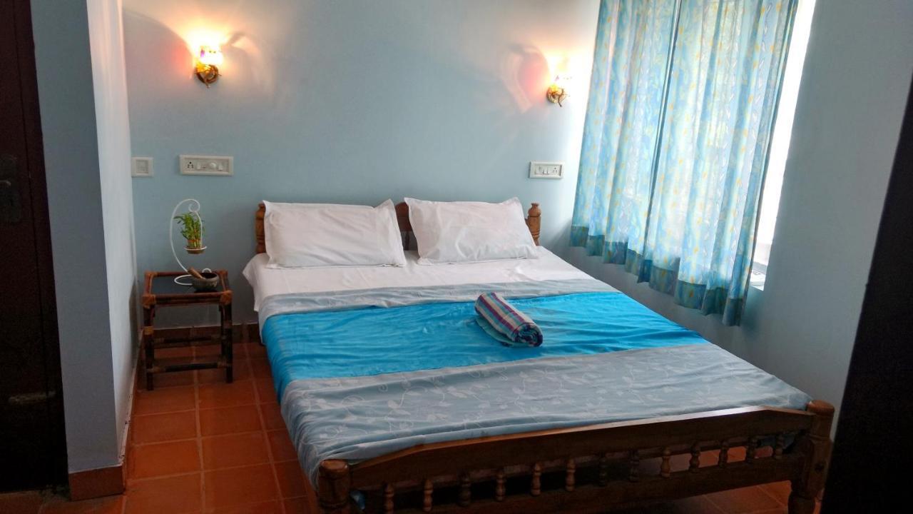 Kadalamma Beach Homestay Alappuzha Bagian luar foto