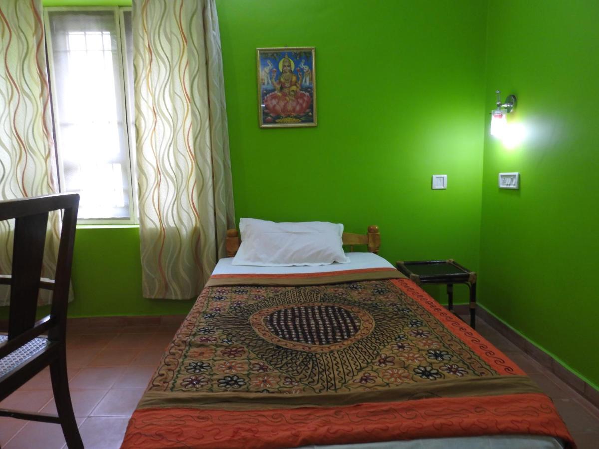 Kadalamma Beach Homestay Alappuzha Bagian luar foto